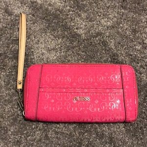 Guess wristlet